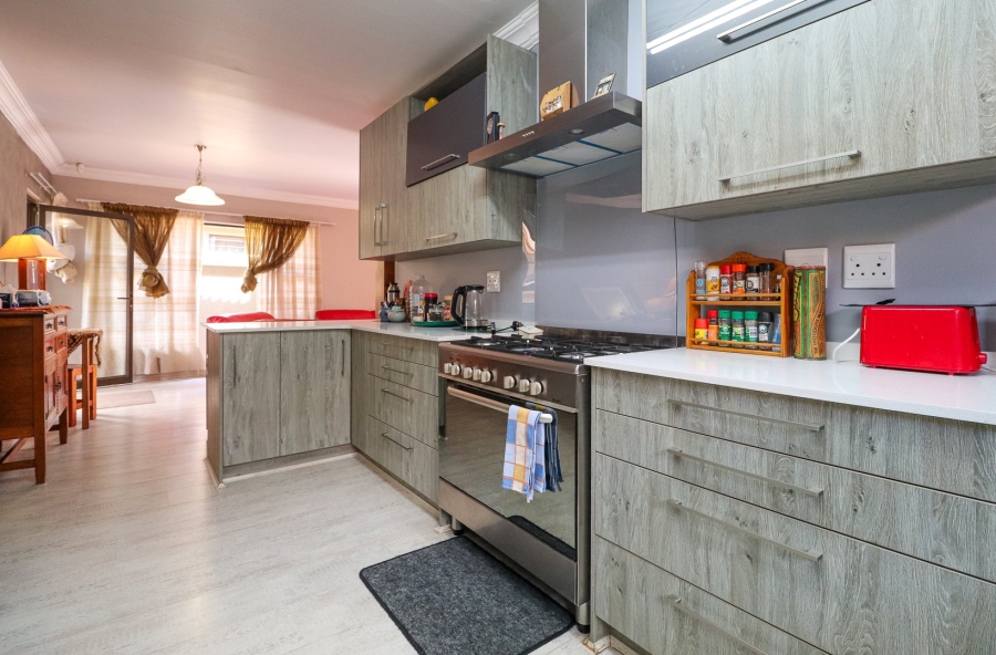 2 Bedroom Property for Sale in Flamwood North West